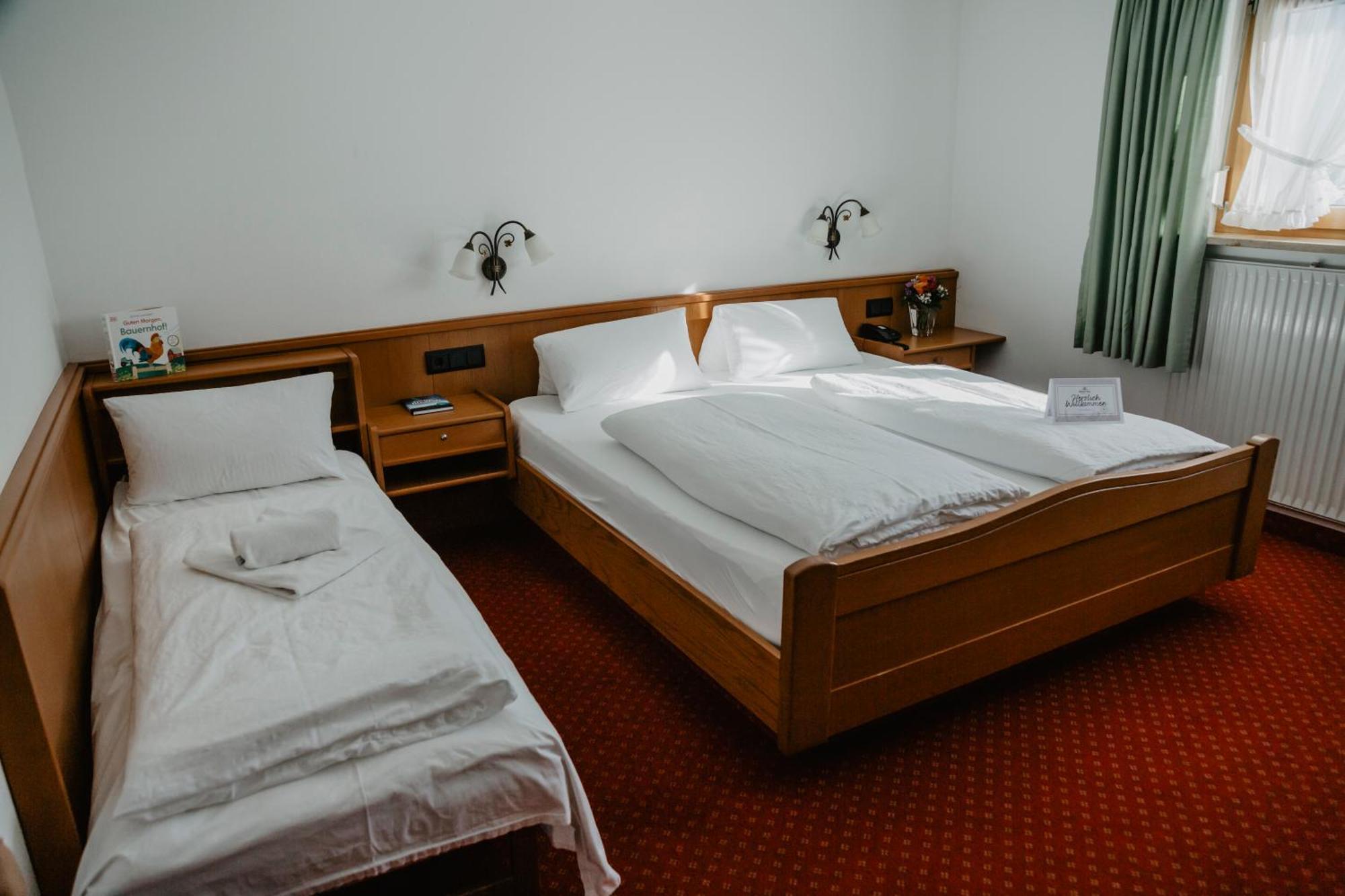 Wessner Hof Landhotel & Restaurant マルクヴァルトシュタイン エクステリア 写真